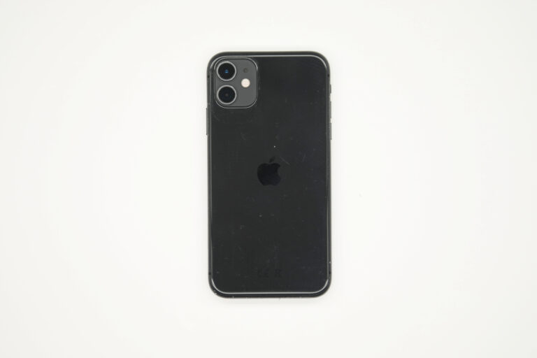 begagnad iphone 11 64gb svart